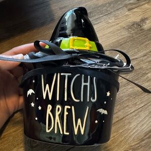 NWT, great little jar for Halloween